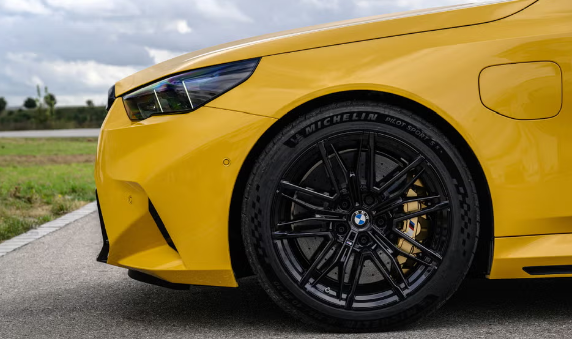 BMW M5 2025