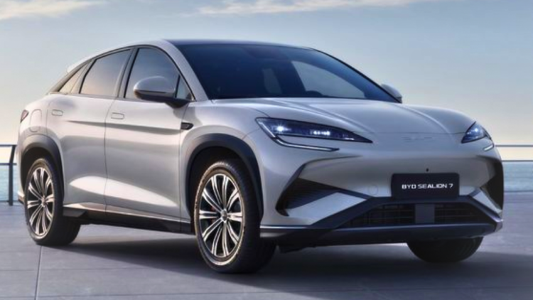 BYD Sealion 7