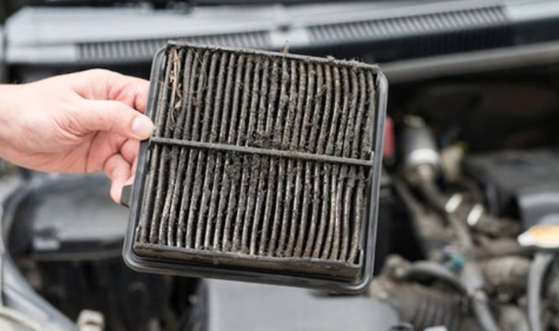 Cuci filter udara mobil