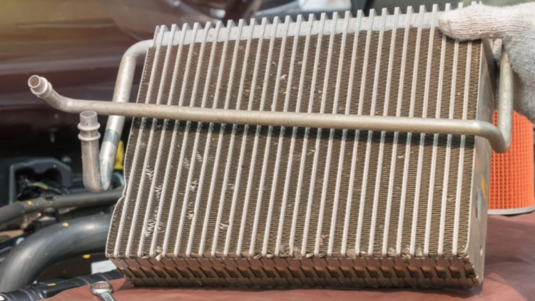 Evaporator AC Mobil Rusak