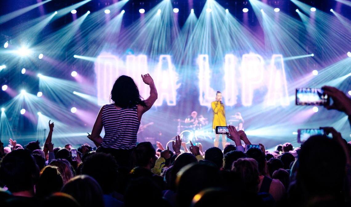 Konser Dua Lipa Batal