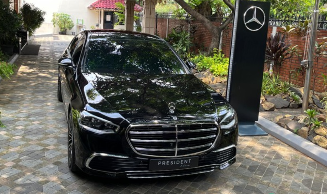 Mercedes-Benz S450
