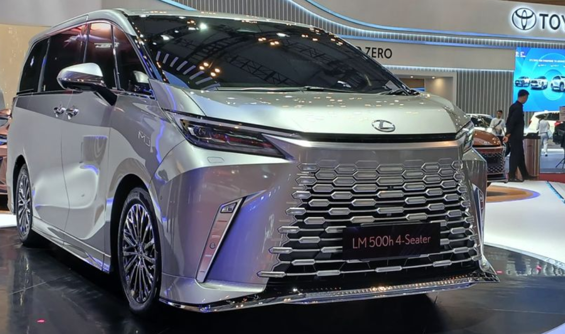 Mobil Lexus