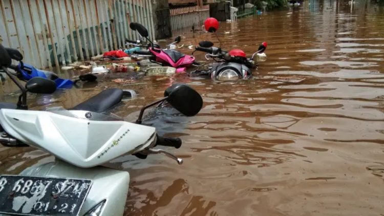 Motor Terendam Banjir
