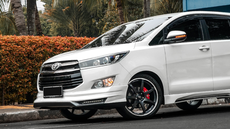 Toyota Kijang Innova Reborn