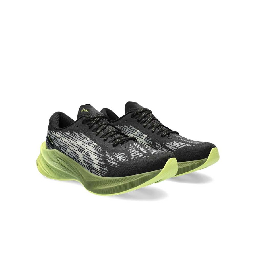 ASICS Novablast 3
