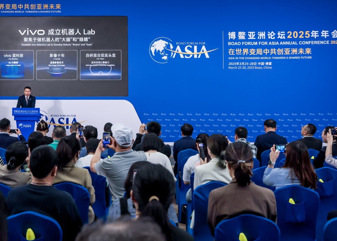 Hu Baishan, Executive Vice President and Chief Operating Officer of vivo